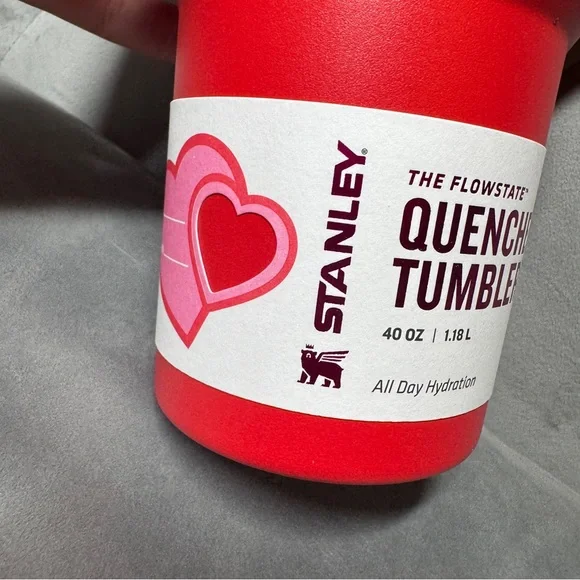 Stanley Target‎ Exclusive Valentine’s Day 2025 ruby Hearts 40oz Tumbler - Picture 3 of 7